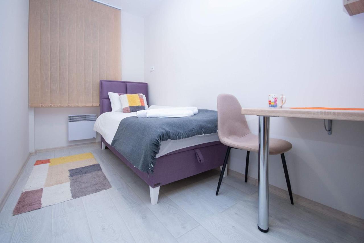 Cvetni Trg Hotel Belgrado Buitenkant foto