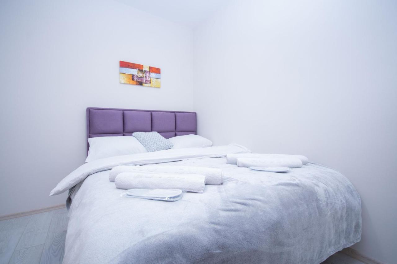 Cvetni Trg Hotel Belgrado Buitenkant foto