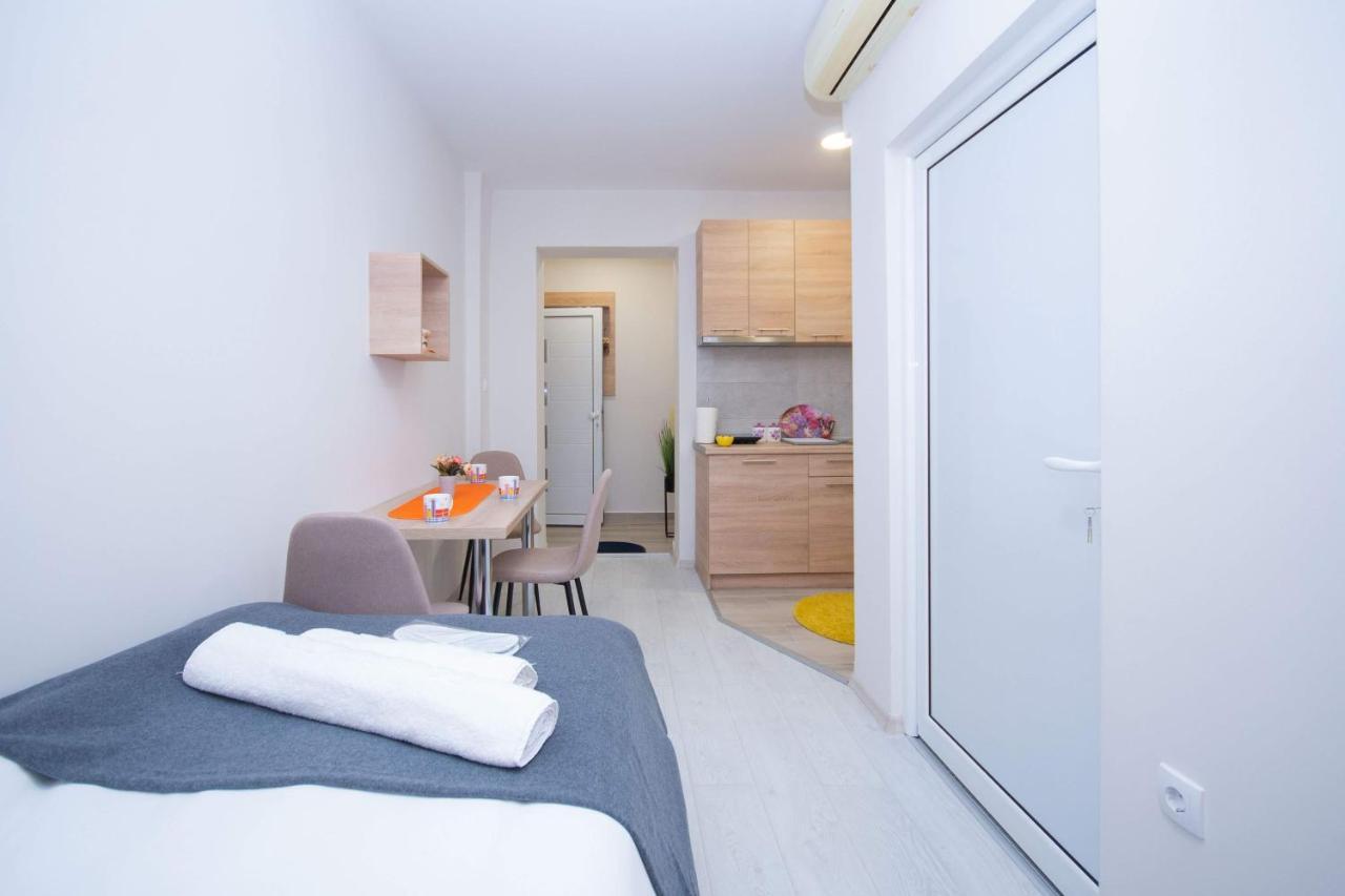 Cvetni Trg Hotel Belgrado Buitenkant foto