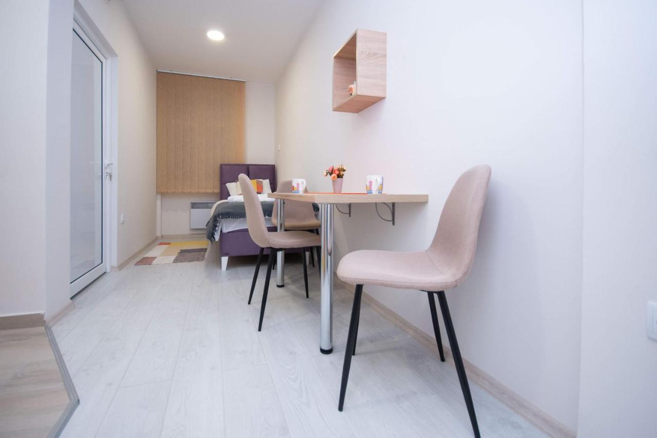 Cvetni Trg Hotel Belgrado Buitenkant foto